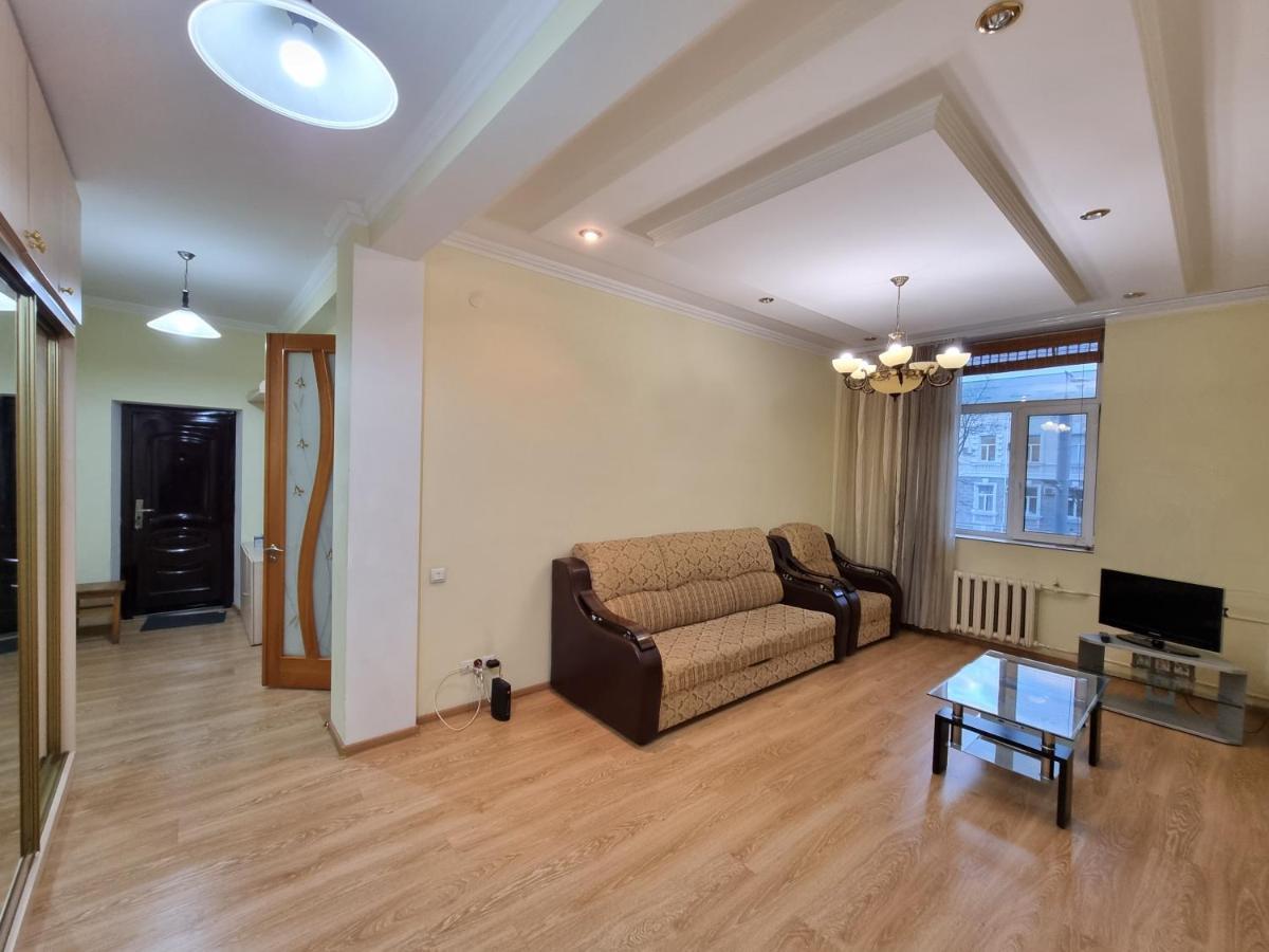 Stefan Cel Mare Boulevard Ultracentral Apartments In The Center Chisinau Ngoại thất bức ảnh