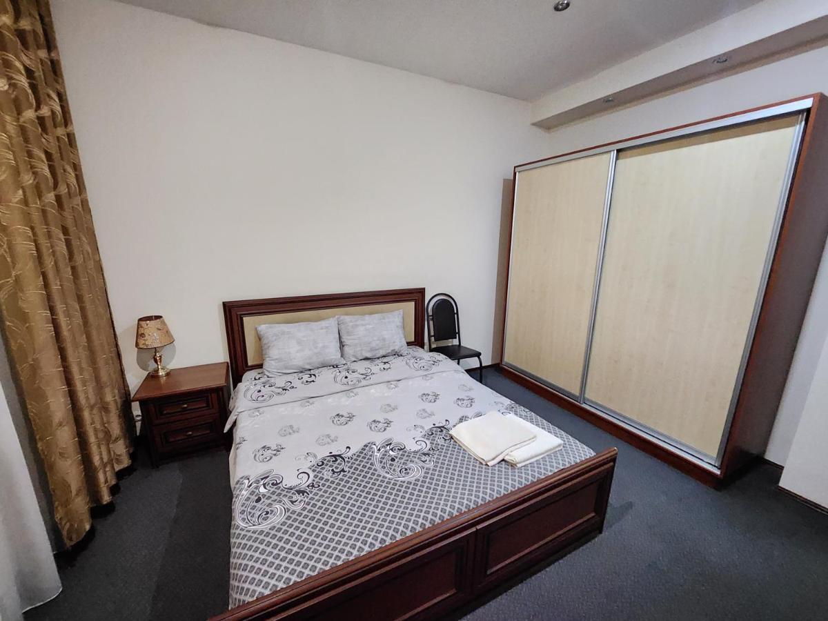 Stefan Cel Mare Boulevard Ultracentral Apartments In The Center Chisinau Ngoại thất bức ảnh