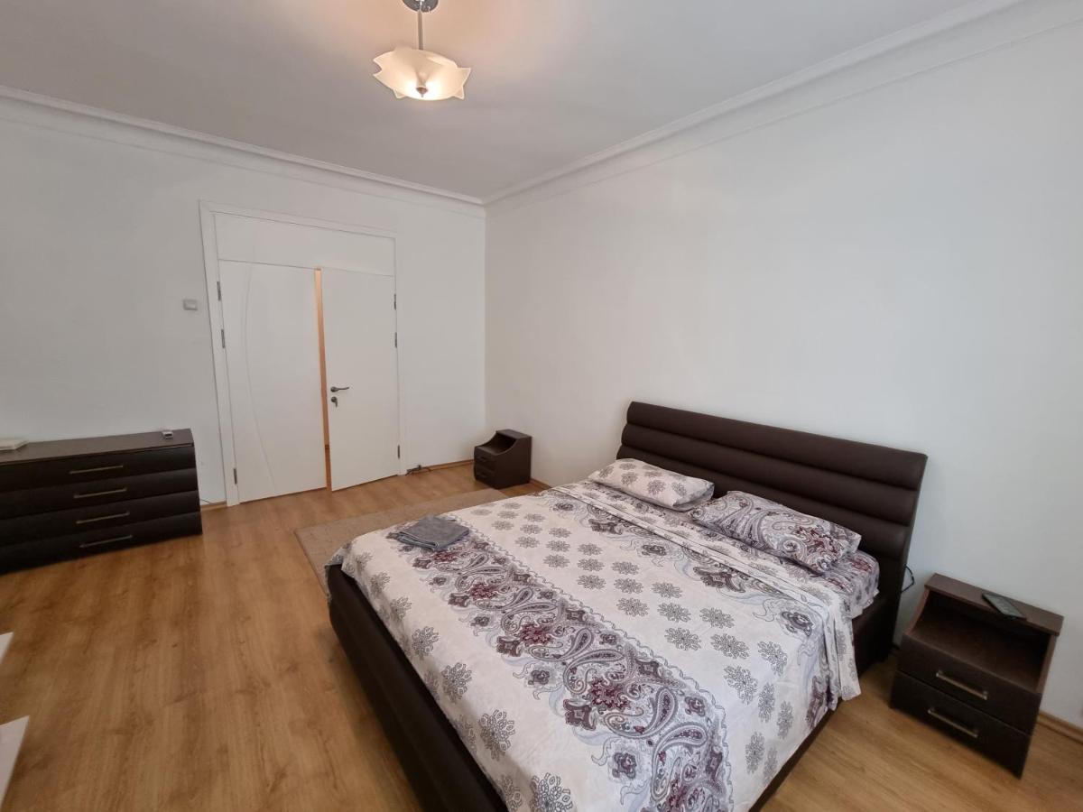 Stefan Cel Mare Boulevard Ultracentral Apartments In The Center Chisinau Ngoại thất bức ảnh