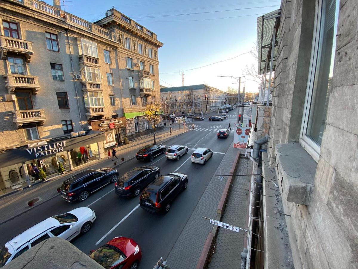 Stefan Cel Mare Boulevard Ultracentral Apartments In The Center Chisinau Ngoại thất bức ảnh