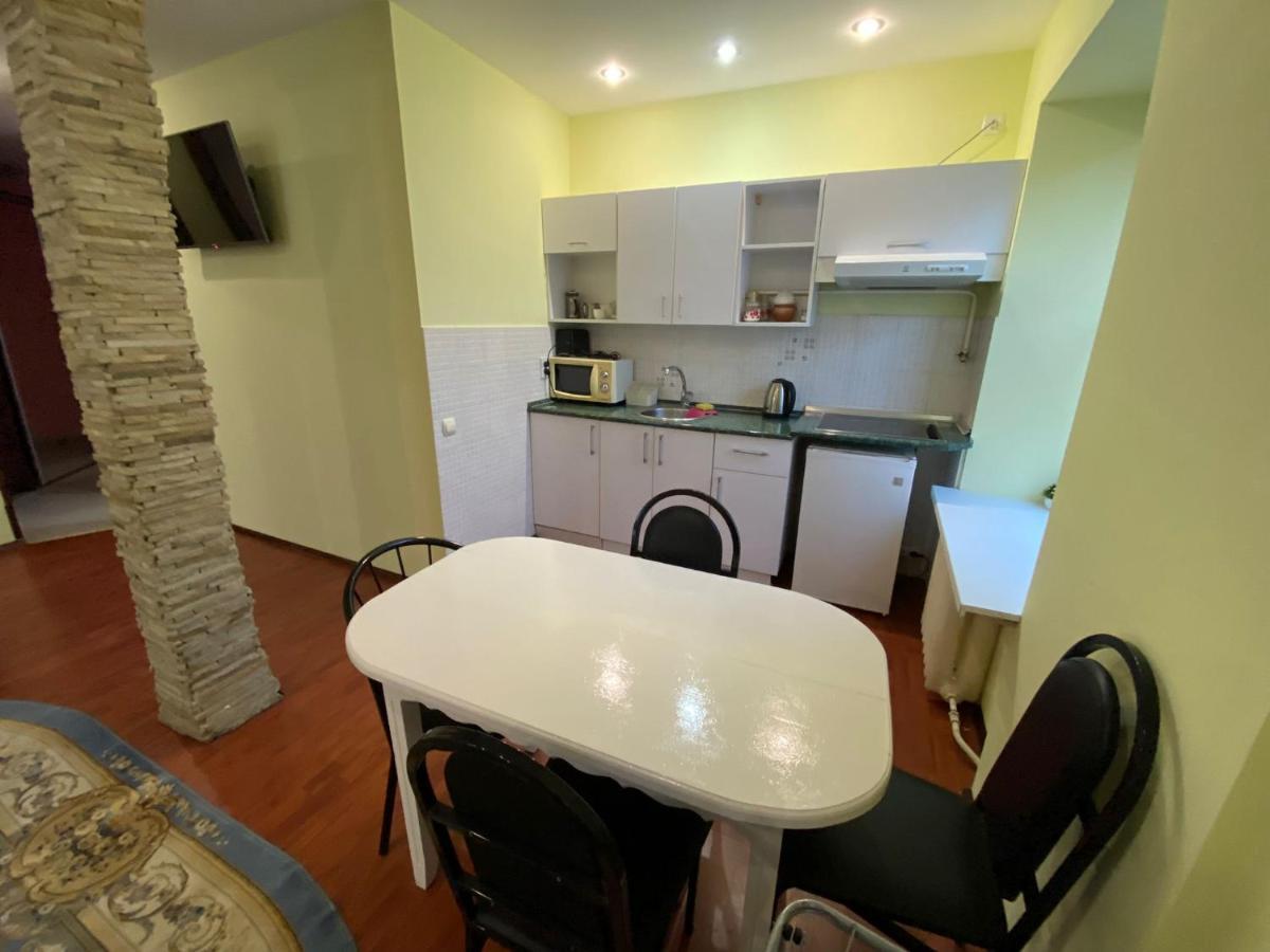 Stefan Cel Mare Boulevard Ultracentral Apartments In The Center Chisinau Ngoại thất bức ảnh