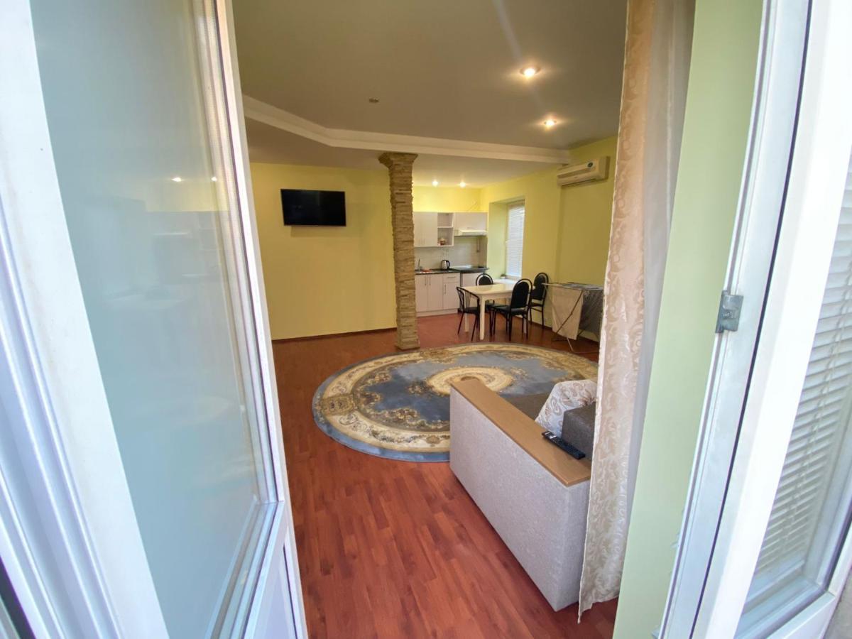Stefan Cel Mare Boulevard Ultracentral Apartments In The Center Chisinau Ngoại thất bức ảnh