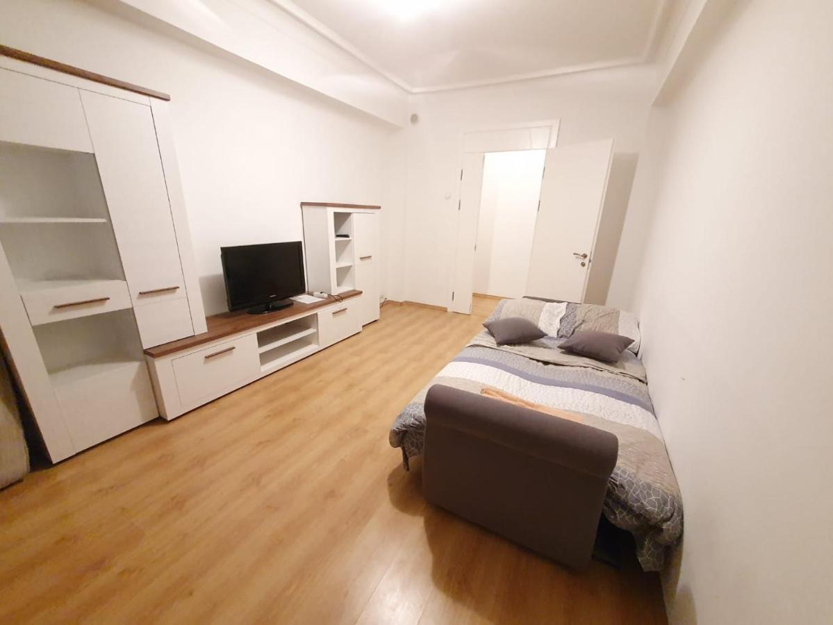 Stefan Cel Mare Boulevard Ultracentral Apartments In The Center Chisinau Ngoại thất bức ảnh